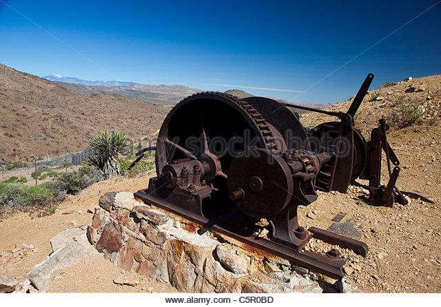 abandoned-mining-equipment-lost-horse-mine-joshua-tree-national-park-c5r0bd.jpg